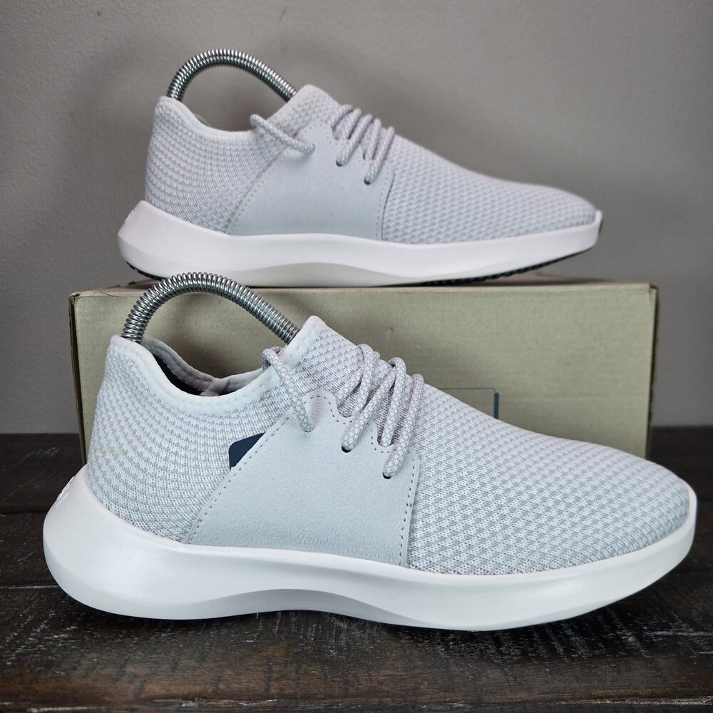 Vessi Everyday Classic Womens Size 7 Waterproof Shoes Sneaker Pearl White